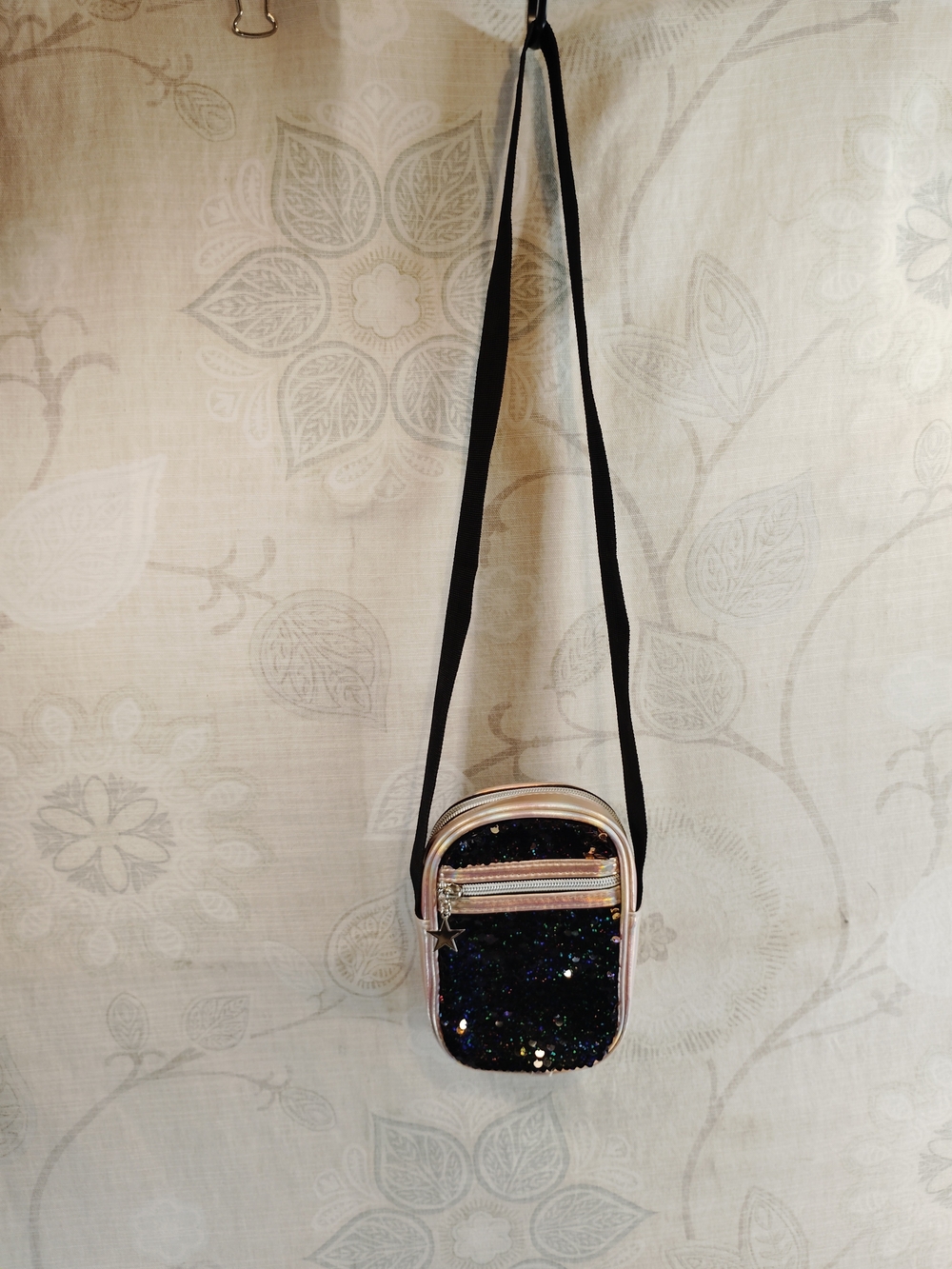 Capelli of New York  Pink Iridescent &Black Sequin  Crossbody Bag - Picture 2 of 6